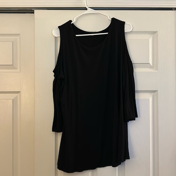 Shoulder Cut Out Black Tunic - Picture 7 of 7